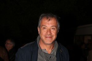 Αργυρώ Θεοδωράκη: Η κόρη του Σταύρου Θεοδωράκη έκανε πρεμιέρα στο θέατρο και ο πατέρας της ήταν εκεί για να την καμαρώσει - εικόνα 4