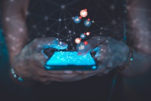 Στο "μάτι" της Εφορίας οι influencer: Πόσο αποτιμώνται τα "χρυσά" likes -  Οι κορυφαίοι στην Ελλάδα