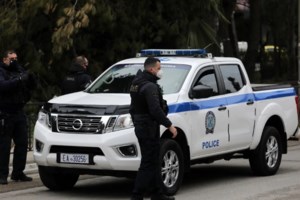 Διακινούσαν μπότοξ και υαλουρονικό αμφιβόλου προέλευσης σε ιατρεία και κέντρα αισθητικής - Δύο συλλήψεις - εικόνα 3