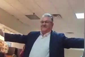 Γιατί ο Κουτσούμπας κάνει περιοδεία στη Γερμανία - Πολιτικές συγκεντρώσεις σε Μόναχο και Ντίσελντορφ