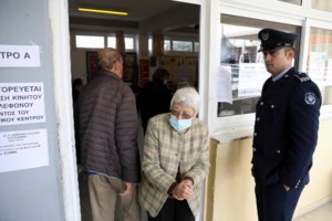 Προεδρικές εκλογές στην Κύπρο: Έκλεισαν οι κάλπες - Προβάδισμα στον Νίκο Χριστοδουλίδη δίνουν τα exit poll