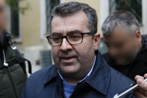 Ηλιόπουλος κατά κυβερνητικού εκπροσώπου: Κατάντια είναι να μη δίνεις τα στοιχεία 10 ταυτοποιημένων παιδοβιαστών