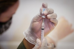 Σπάει ρεκόρ η Κίνα: Εμβολιάζει 20 εκατομμύρια κατοίκους τη μέρα - εικόνα 2