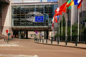 Le Monde: Από τις πιο σοβαρές κρίσεις στην ιστορία του ΝΑΤΟ η ελληνοτουρκική αντιπαράθεση