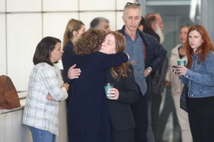 Η δήλωση της Ρένας Δούρου μετά την αθώωση για το Μάτι: "Η μάνα μου πέθανε με τον καημό ότι η κόρη της διασύρθηκε"