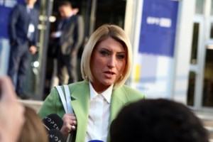 Ανδρουλάκης: "Θα πρέπει να πάνε φυλακή και πολιτικά πρόσωπα για τις υποκλοπές" - εικόνα 2