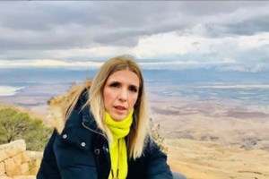 Η ανάρτηση της δημοσιογράφου Ρένας Κουβελιώτη για το ρεπορτάζ με τον Φιλιππίδη: "Ο όρος γυμνοσάλιαγκας..."