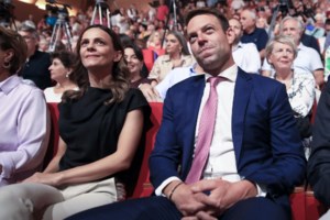 Γιώργος Τσίπρας: Οι ίδιοι που μπορεί να χάρηκαν από την παραίτηση Τσίπρα, ζητούν την παρέμβαση του - Καλύτερα να φύγουν