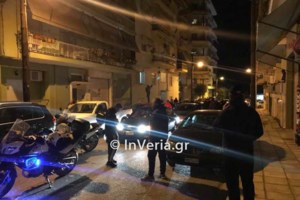 Αχαΐα: "Γαλονάτο" κορονο-τσιμπούσι με τρεις αστυνομικούς και παράγοντα της αυτοδιοίκησης