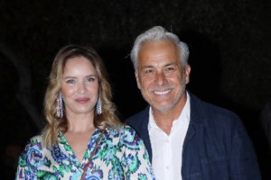 Τζωρτίνα Σερπιέρη: Η σπάνια εμφάνιση της κόρης της Μαρινέλλας με τον σύζυγο και τα παιδιά της στο Ηρώδειο - εικόνα 9