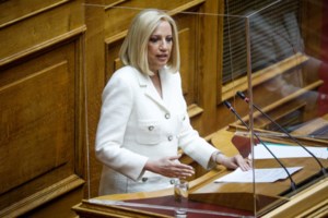 Επιστολή Γεννηματά στους ευρωσοσιαλιστές: Η κυβέρνηση ισοπεδώνει τα εργασιακά δικαιώματα