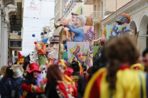 Πάτρα: Φορτωμένοι με ναρκωτικά πήγαν στο καρναβάλι δύο στρατιωτικοί- Κοκαΐνη, κάνναβη, ecstasy και… αντιασφυξιογόνα μάσκα - εικόνα 2