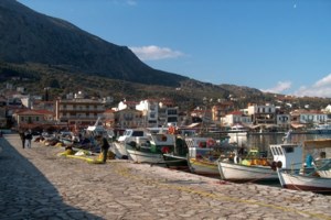 Μεσολόγγι: Μάχη για τη ζωή του δίνει 11χρονος ποδηλάτης που παρασύρθηκε από αυτοκίνητο