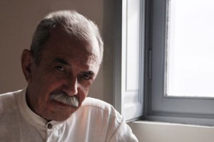 Νεκρός σε τροχαίο ο ιδιοκτήτης του θρυλικού μπαρ "Αρχάγγελος" - Θρήνος για τον Σωτήρη Λαφαζάνη - εικόνα 3