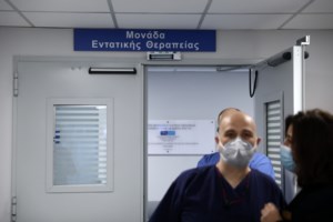 Τζανάκης: Ιερέας αρνητής πέθανε από κορονοϊό γιατί δεν ήθελε τη συσκευή υποστήριξης λόγω νηστείας - εικόνα 2