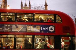 Γαλλία: Χωρίς εορτασμούς η φετινή Πρωτοχρονιά λόγω της Όμικρον - Ακυρώνει το ταξίδι του στο Μαλί ο Μακρόν