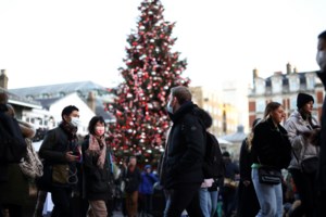 Ισπανία: Χιλιάδες Άγιοι Βασίληδες κατακλύζουν τους δρόμους της Μαδρίτης [Εικόνες - Βίντεο]