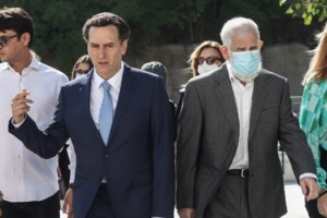 Δίκη Φιλιππίδη: Ένταση με τον Αλέξανδρο Μπουρδούμη - Εκρηξη του ηθοποιού που απειλεί με μήνυση - εικόνα 4