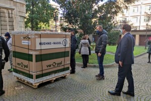 Κορονοϊός-Εμβόλια: Αυστηρή προειδοποίηση φαρμακοβιομηχανιών σε κυβερνήσεις κατά της παραβίασης δόσεων και χρόνων - εικόνα 4