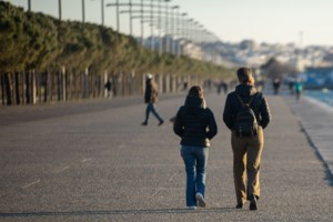 Ο καιρός... τρελάθηκε: Βαθιά άνοιξη το επόμενο 48ωρο, ψυχρό κύμα εξπρές το Σαββατοκύριακο και μετά πάλι άνοιξη [Χάρτες]