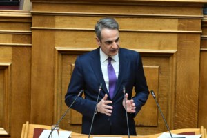 Δευτερολογία Ανδρουλάκη: "Η Λευκή Βίβλος χρειάζεται πολύ μεγάλες αλλαγές" - Τι είπε για τις αυξήσεις των ενστόλων - εικόνα 2