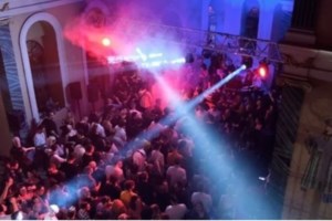 Συγγνώμη από τον Δήμαρχο Σμύρνης για το πάρτι σε ελληνορθόδοξο ναό: "Φταίει η εταιρεία διαχείρισης - Θα αξιοποιηθεί στο μέλλον"