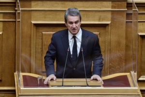 Λοβέρδος για το νέο κόμμα: "Tο Εμπρός είναι σύνθημά μου - Υπάρχει κενό στο Κέντρο - Γιατί να μη γίνει και κυβερνητικό;"