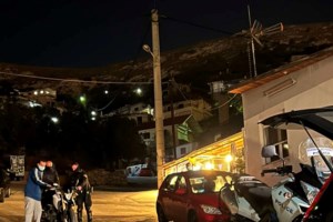 Πέραμα: Βίντεο ντοκουμέντο με την καταδίωξη και την ένοπλη συμπλοκή - Νεκρός 20χρονος, οκτώ τραυματίες