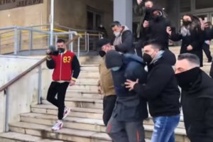 Θεσσαλονίκη: Απολογούνται δύο κατηγορούμενοι για την δολοφονία του Άλκη [εικόνες - βίντεο ]