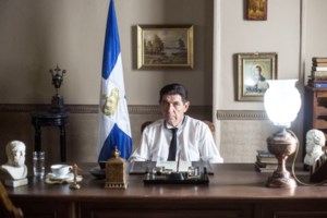 "Βόμβα" στις "Άγριες Μέλισσες": Είναι ο Βόσκαρης ετεροθαλής αδελφός του Δούκα; - εικόνα 2