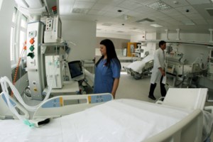 Αυτή είναι η 25χρονη Κρητικοπούλα νοσηλεύτρια που πήγε εθελόντρια στη Θεσσαλονίκη: Κάνει άρση βαρών και είναι "Σαμαρείτισσα" - εικόνα 7