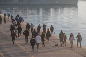 "Βόμβα" Τζανάκη: 9.000 κρούσματα με τη χρήση των self test - Ίσως και 850 διασωληνωμένοι