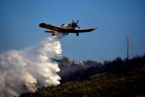 Ξέσπασε φωτιά κοντά στη Στεμνίτσα Αρκαδίας - Σηκώθηκαν δύο αεροσκάφη και τρία ελικόπτερα