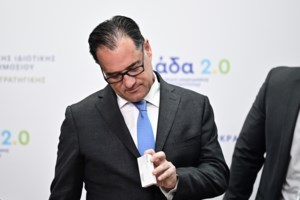 Από τα φαρμακεία της γειτονιάς η διάθεση των φαρμάκων υψηλού κόστους -Τι πρέπει να κάνουν οι ασθενείς - εικόνα 2