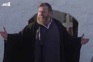 Άγριες Μέλισσες: Η Μυρσίνη καίει τα παιδιά της και τις αδερφές Σταμίρη