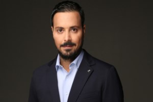 Μαρία Ναυπλιώτου: Η 52χρονη ποζάρει χωρίς ίχνος μακιγιάζ και δείχνει τη φυσική ομορφιά της - εικόνα 12