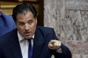 Τι ισχύει με τις βαπτίσεις και την ειδική άδεια από την Πολιτική Προστασία - Τι είπε ο Χαρδαλιάς