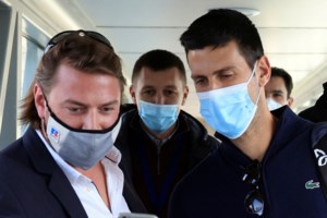 Μετά το σόου και τα ψέματα, ο Τζόκοβιτς ετοιμάζεται να μηνύσει την Αυστραλία για... ψυχική οδύνη