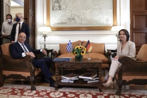 "Δύσκολη αποστολή - Οι Γκρίζοι Λύκοι εποφθαλμιούν το Αιγαίο": Τα γερμανικά ΜΜΕ για την Μπέρμποκ σε Ελλάδα και Τουρκία