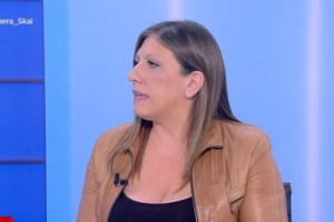 Ο Τσίπρας αδειάζει όσους τρέχουν να πιάσουν... στασίδι στο νέο κόμμα: "Δεν σας κάλεσα, θέλω νέα πρόσωπα"