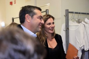 Αλέξης Τσίπρας - Μπέτυ Μπαζιάνα "μετά το πάρτι" - Σπάνια έξοδος για το ζευγάρι - [εικόνες]