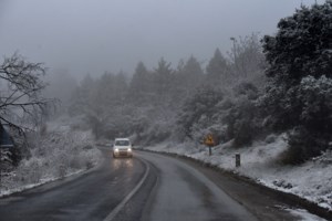 Κακοκαιρία Ελπίς: Πώς θα εξελιχθεί τις επόμενες ώρες - Χιόνια στην Αττική - Στα λευκά η Ιπποκράτειος Πολιτεία [εικόνες]