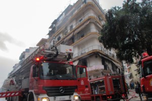 Θεσσαλονίκη: Ένταση στην Άνω Πόλη - Αστυνομικές δυνάμεις εκκένωσαν πλατεία γεμάτη κόσμο [Βίντεο]