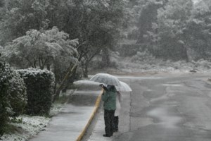 Πρόγνωση Καλλιάνου: Χιόνια και στην Αττική την Παρασκευή - "Θα χιονίσει μέχρι τις βάρκες ... στις ταβέρνες της Πεντέλης"