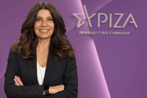 Καρφιά ΣΥΡΙΖΑ σε Μητσοτάκη: Υποκλίθηκε στην έκπτωτη βασιλεία - Υποκριτής που θέλει να πατά σε δύο βάρκες