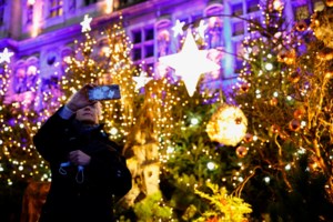 ΗΠΑ: Χιλιάδες πτήσεις ακυρώθηκαν ενόψει κακοκαιρίας - Ανατρέπονται τα σχέδια εκατομμυρίων Αμερικανών για τα Χριστούγεννα