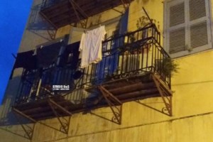 Απίστευτο: Δύο ανήλικες προσήχθησαν για... κατασκοπεία - Έβγαζαν selfie έξω από στρατόπεδο στο Ναύπλιο