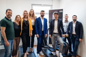 Σάκης Ρουβάς: Οι τρυφερές φωτογραφίες αγκαλιά με τα παιδιά του για τη γιορτή του πατέρα