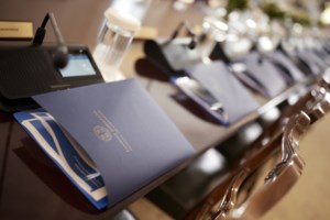 Στο λιμάνι του Πειραιά ο Βαρβιτσιώτης: "Στόχος η καλύτερη εξυπηρέτηση με ασφάλεια και σιγουριά"