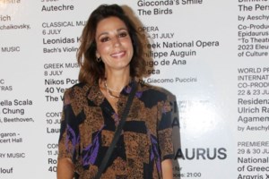 Κατερίνα Παπουτσάκη: Φωτογραφίες από την απόδραση στο Αγκίστρι για την Καθαρά Δευτέρα με τους γιους και τον σύντροφό της